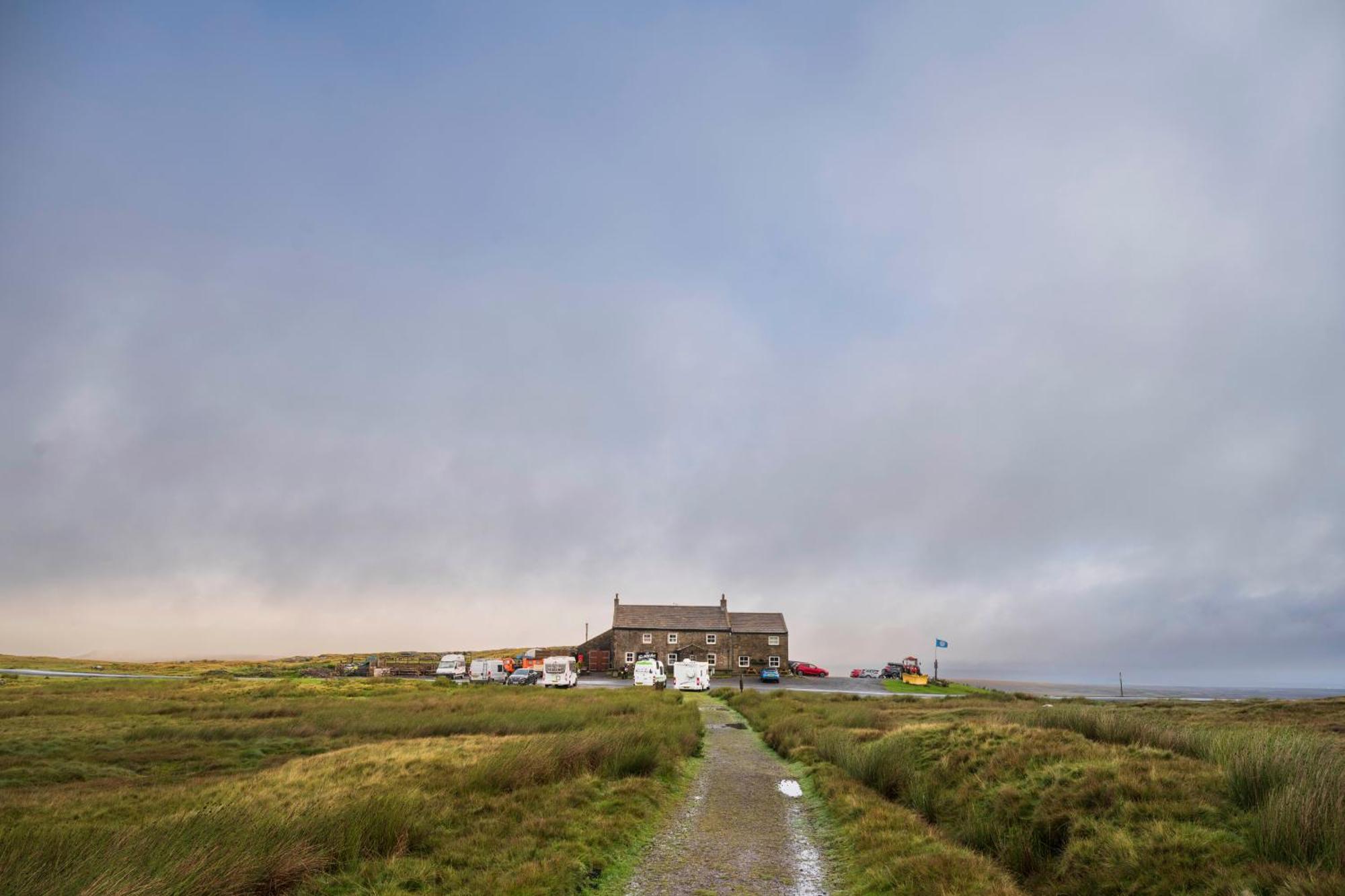 The Tan Hill Inn Keld ภายนอก รูปภาพ